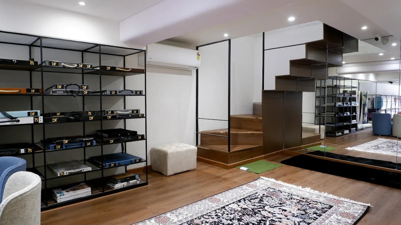 Draper Exclusive Furnishing storefront, Andheri West Mumbai